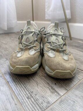 adidas Yeezy 500 Salt Low Top Sneakers